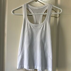 Lululemon swiftly tech racerback tank size 6